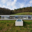 Paul-ruiter-house-with-cantilever-pool-house