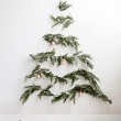 50af6872fec19dd3106871966a3212da--wall-christmas-tree-christmas-time