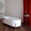 latest-bathroom-trends-bathtub-metal-details