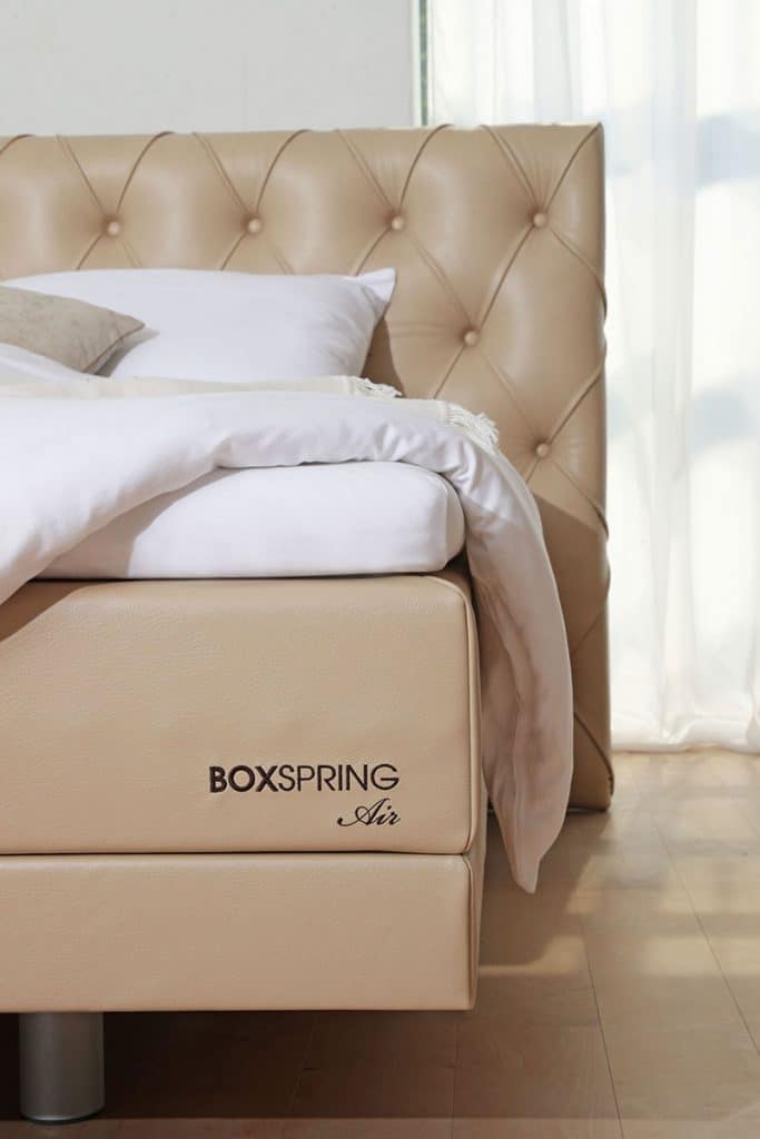 visoka postelja boxspring
