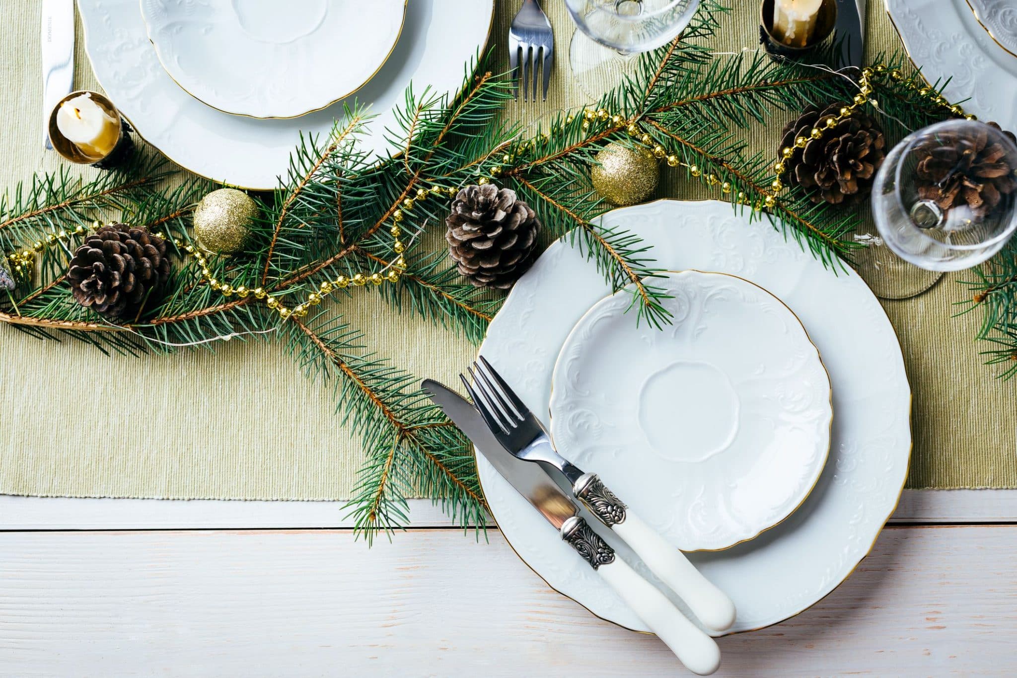 Preproste ideje za okrašeno božično mizo