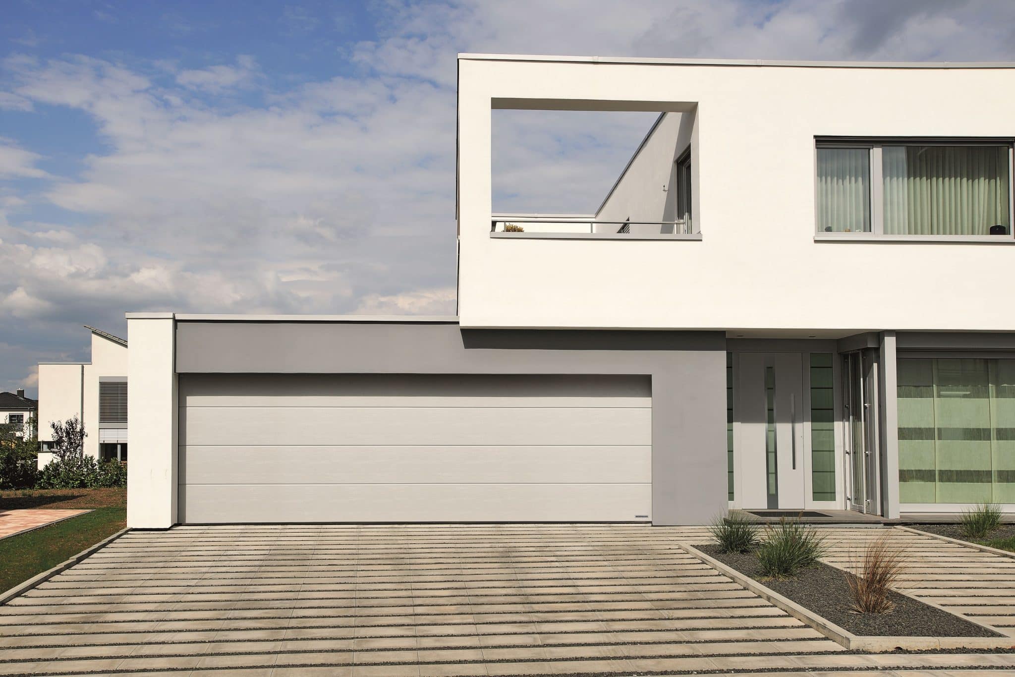 Kako izbrati najboljša garažna vrata za vaš dom?