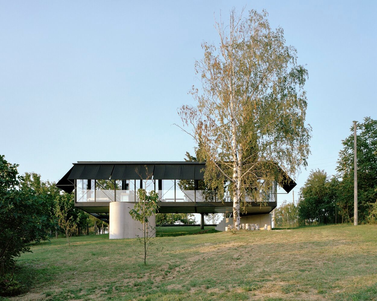 Hiša Avala: markantno bivališče blizu Beograda