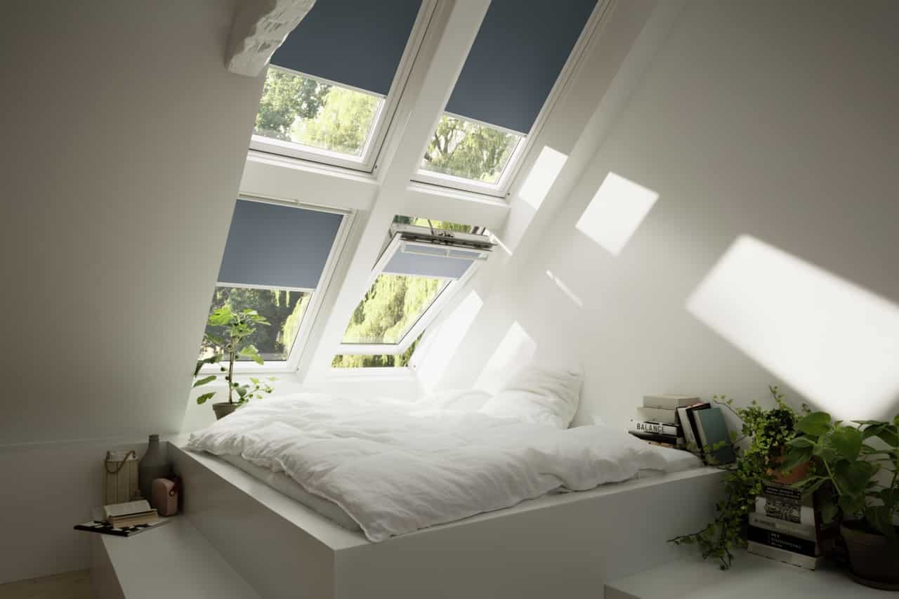 Za boljši poletni spanec: popolno zatemnjena spalnica brez komarjev