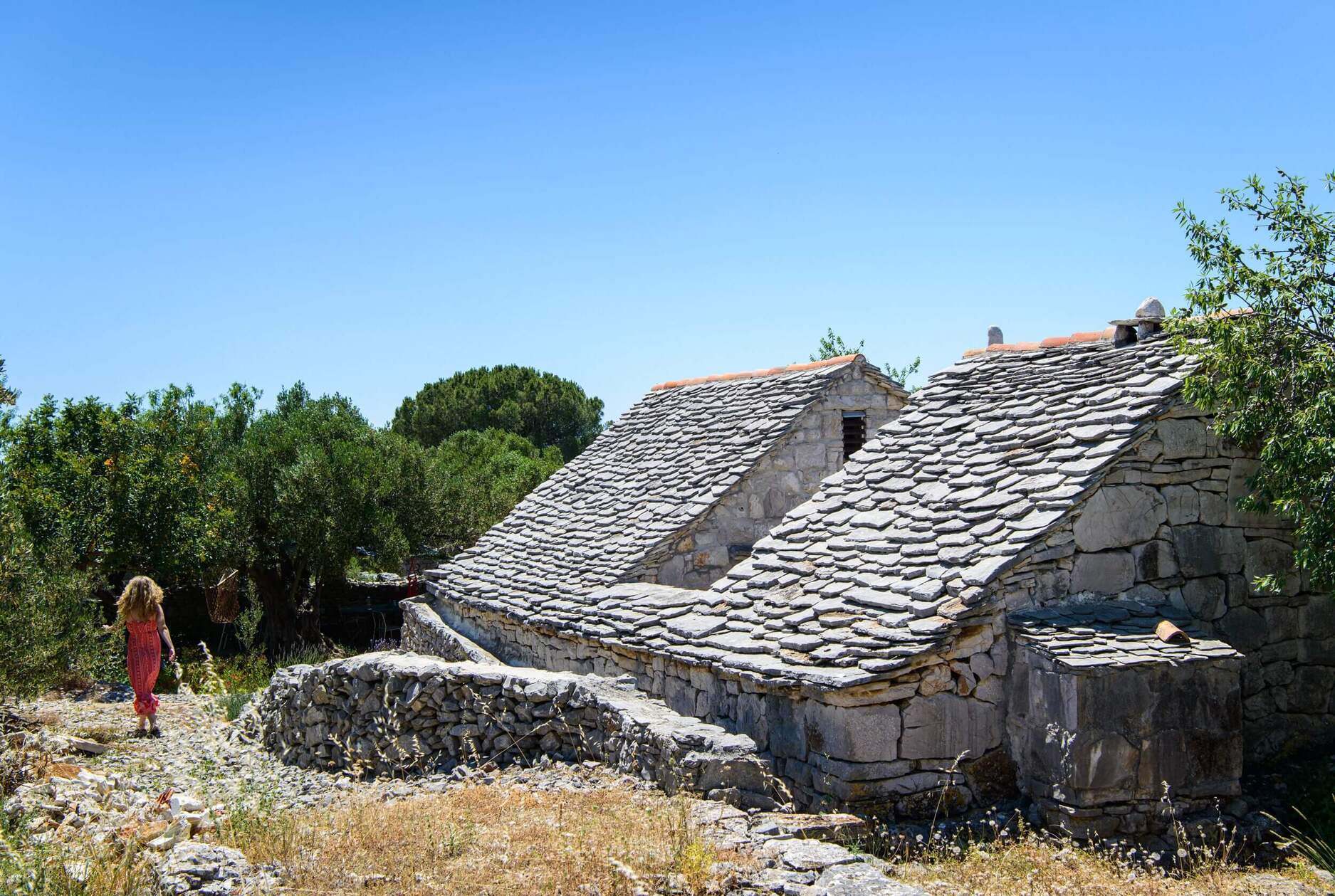 Prenova družinske dediščine: počitniška hiška na jadranskem otoku