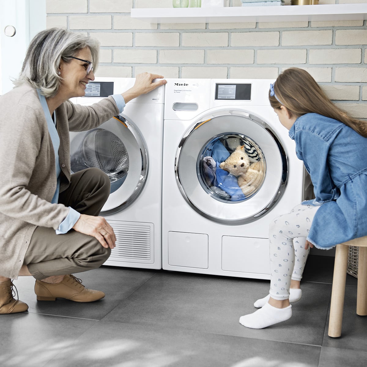 Razmišljal bo namesto vas: pralni stroj z avtomatskim doziranjem