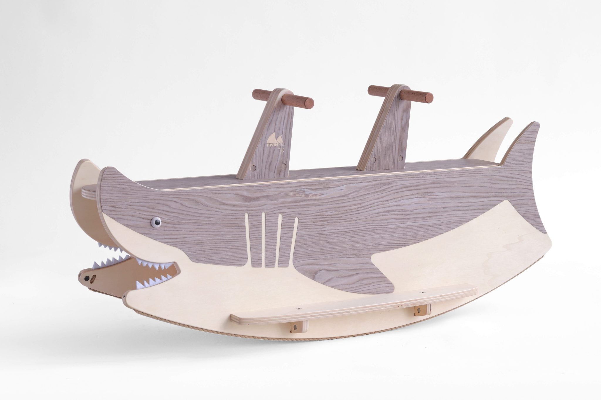 JJK Design: lični leseni izdelki iz topola