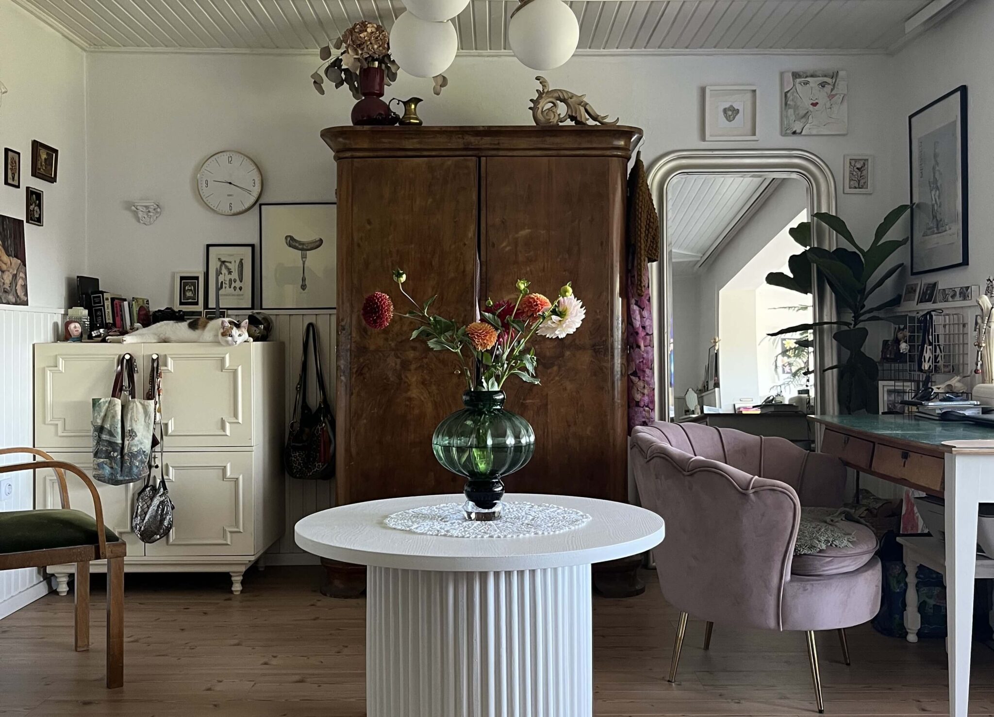 Nekdanja zidanica na bregu Semartona je postala dom in atelje