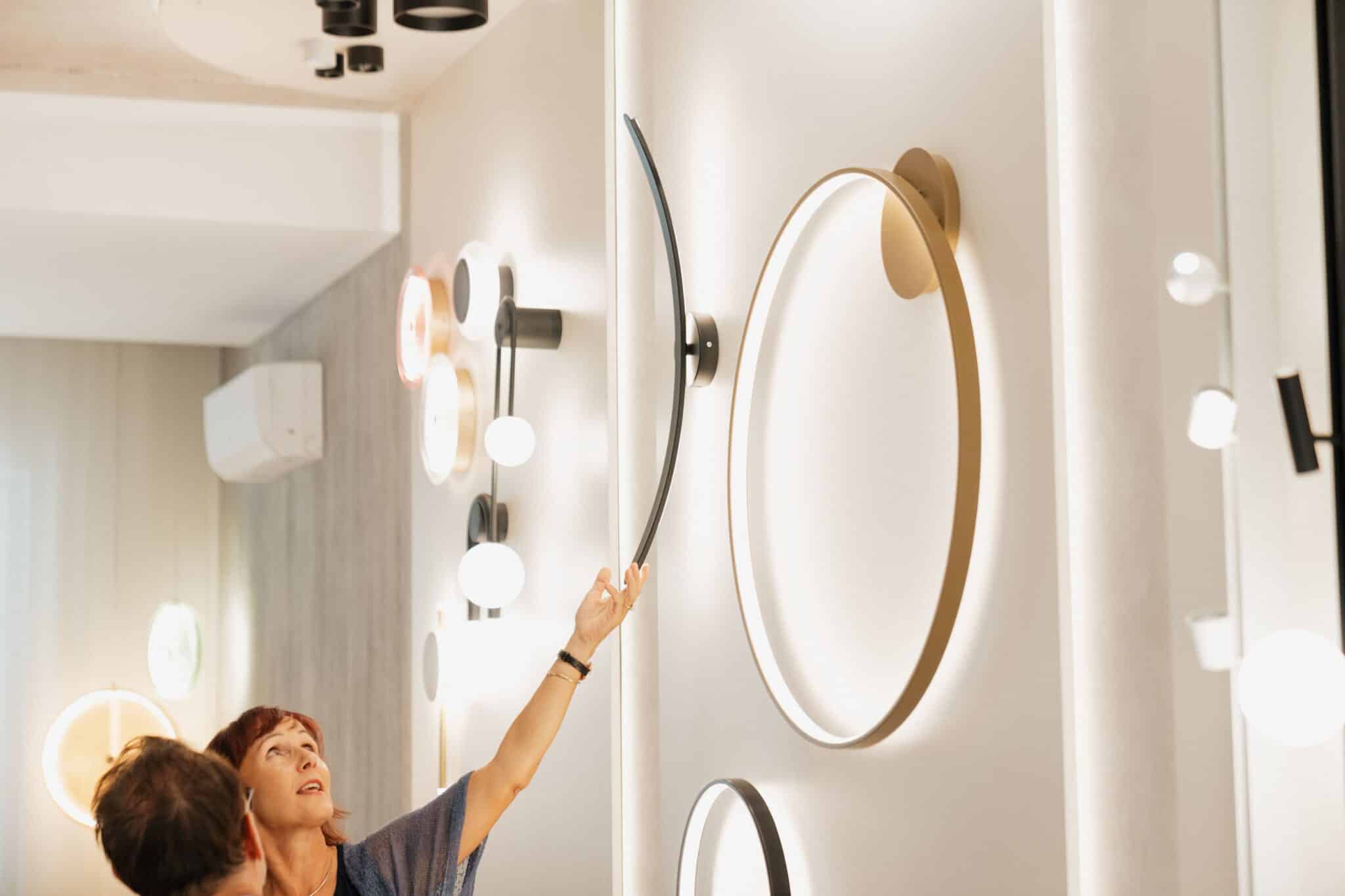 JAKA&I: ko svetloba postane strast in družinsko poslanstvo