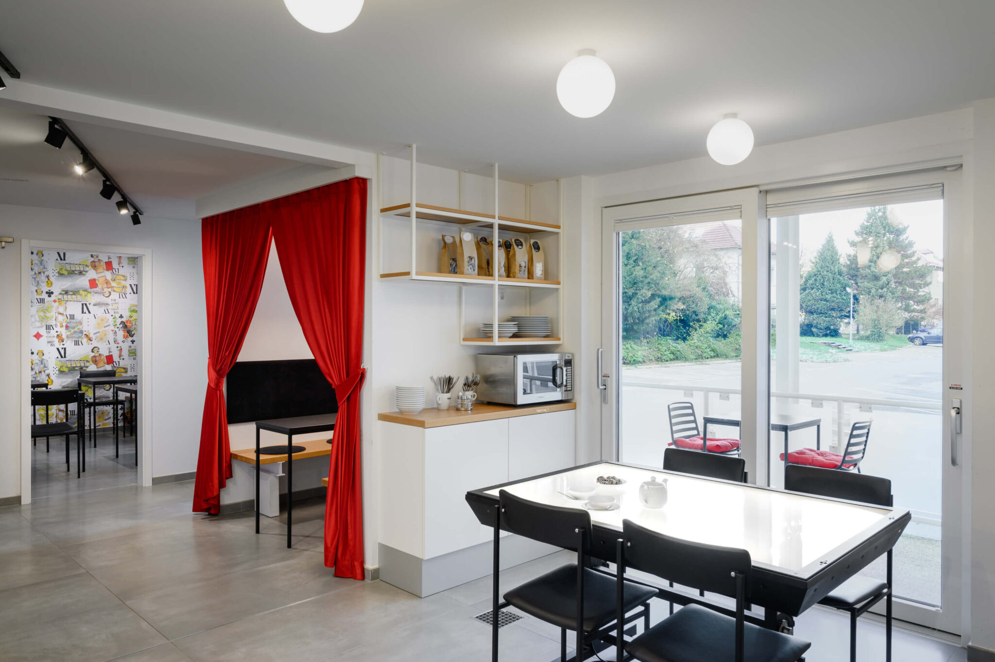 KAFE FGG: nova družabna točka v Ravnikarjevi arhitekturi