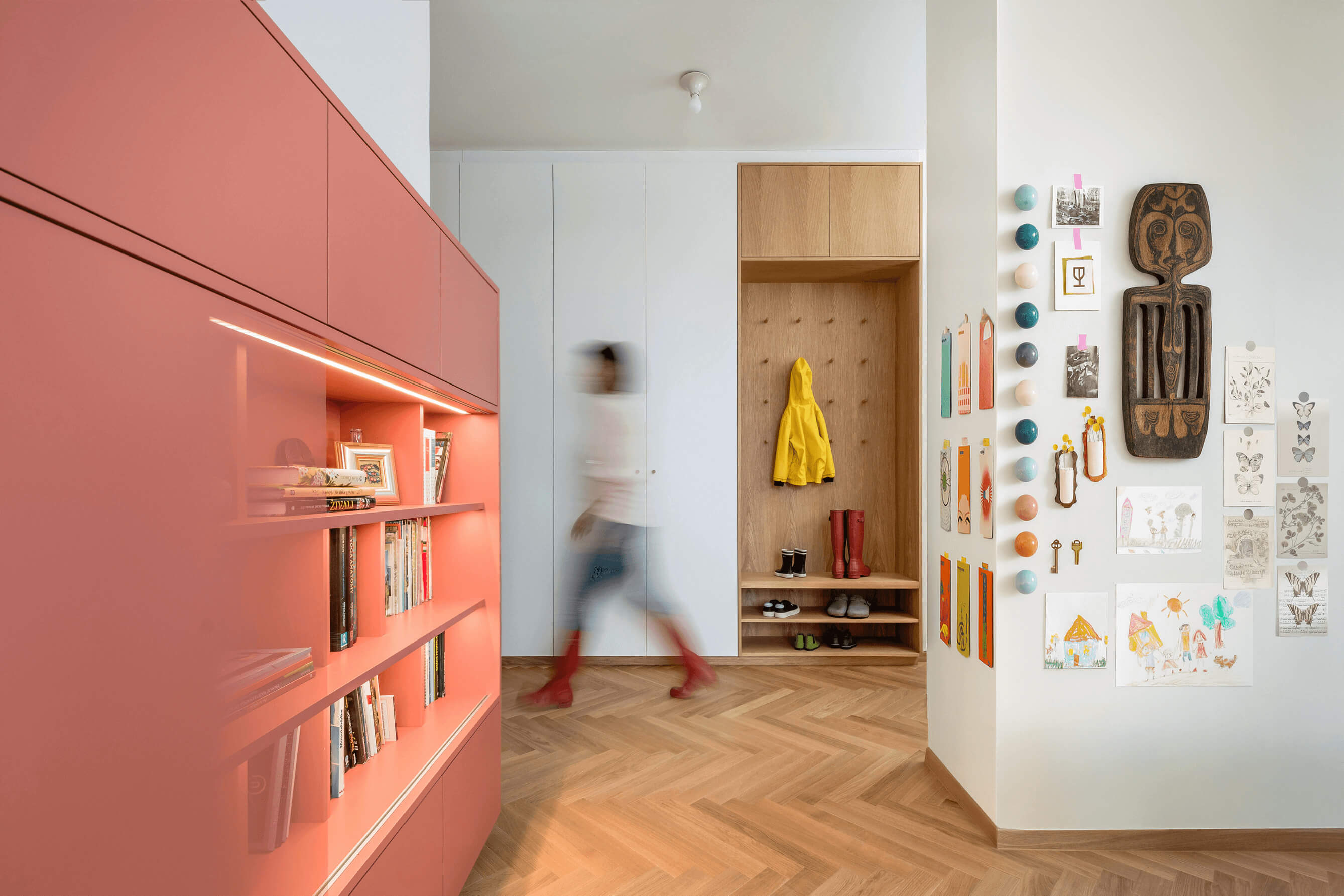 Studio Brina Vizjak: krogla kot pika na i vašim spominom