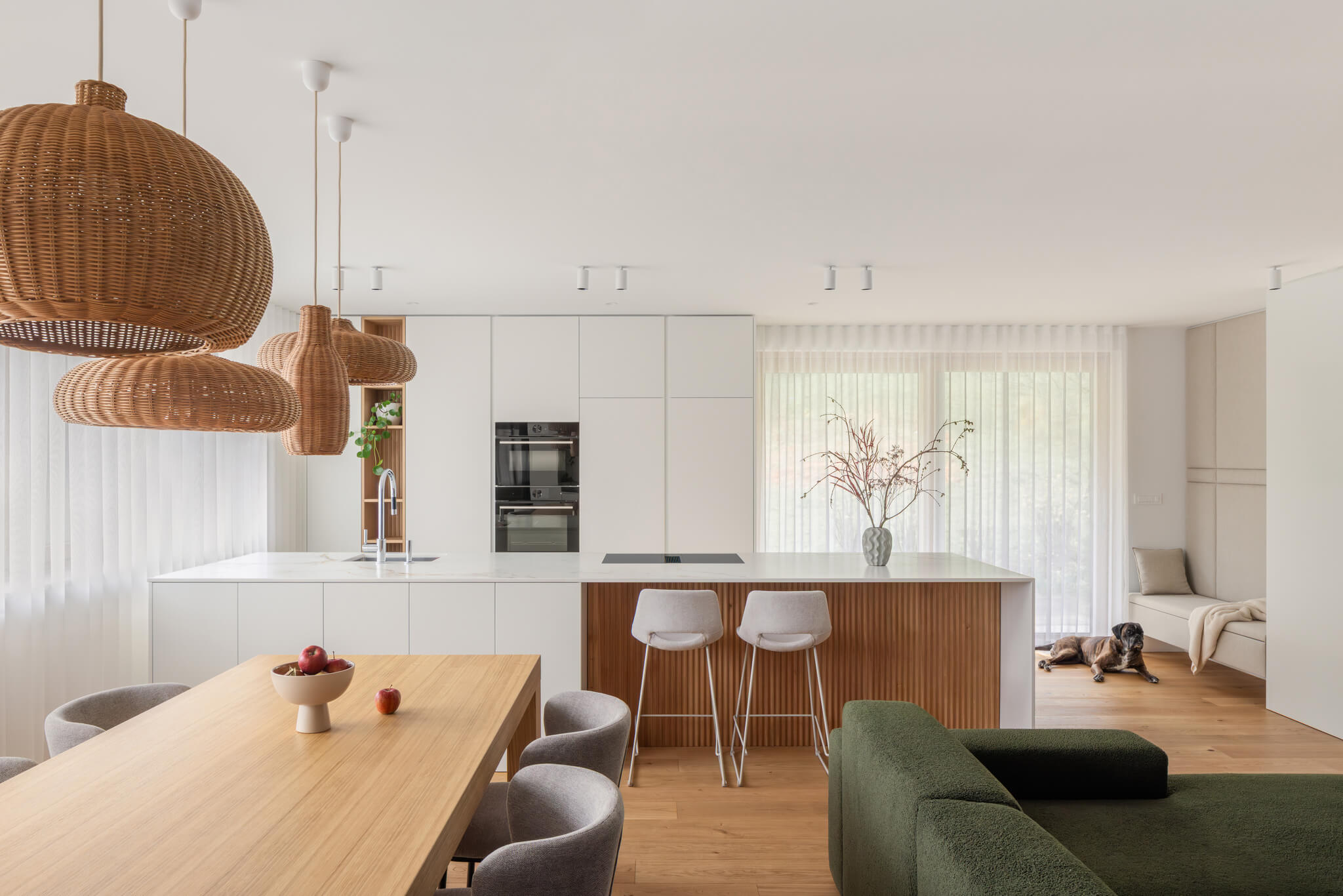 Gnezdo: dom, zasnovan okoli vsakdanjih ritualov