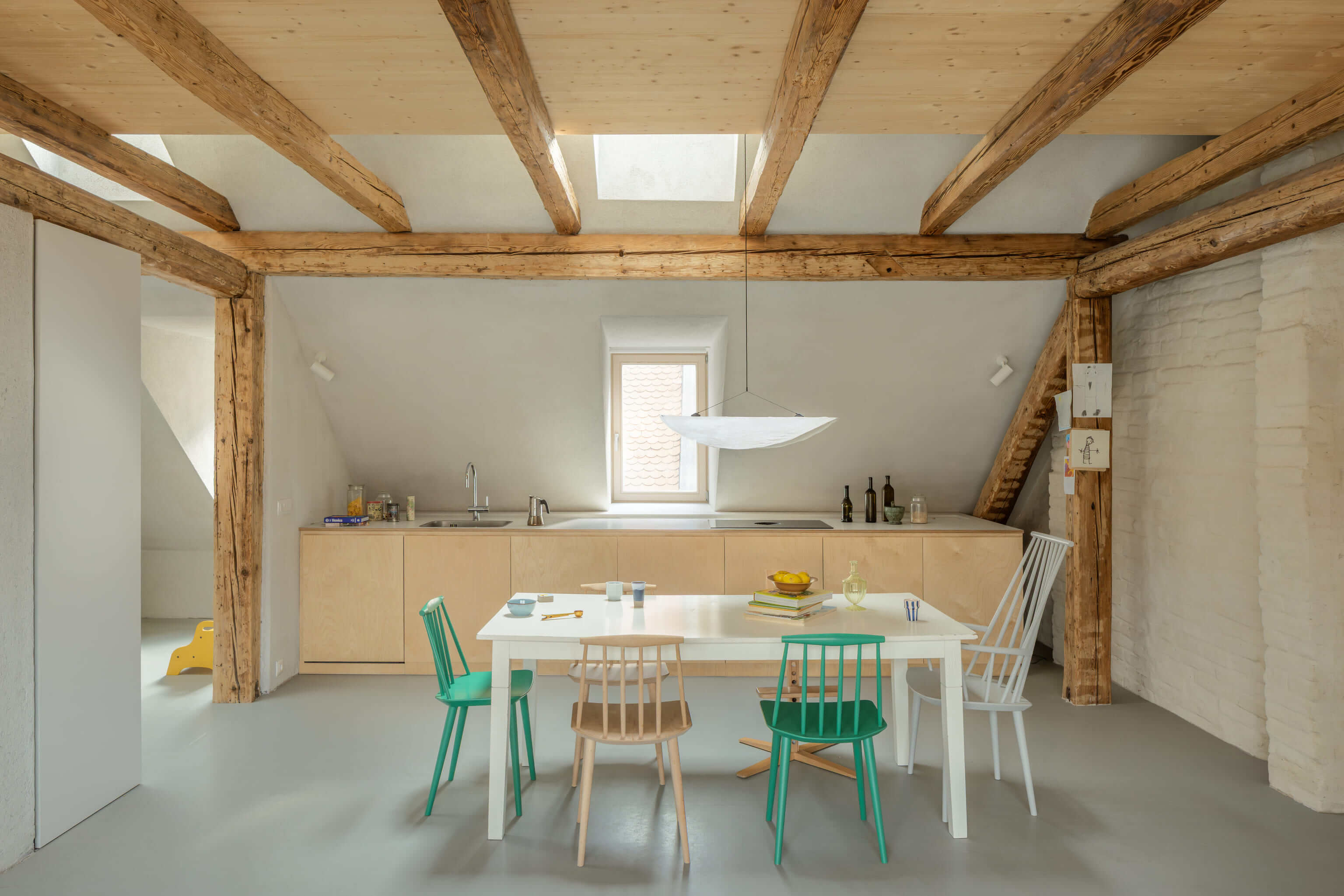 Mansarda, ki ponuja ugodnost bivanja v simbiozi