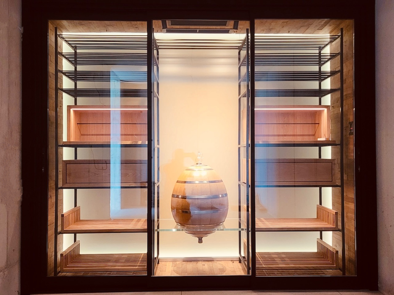 Štokwenzel: oživljanje dediščine vinarstva v interjerju