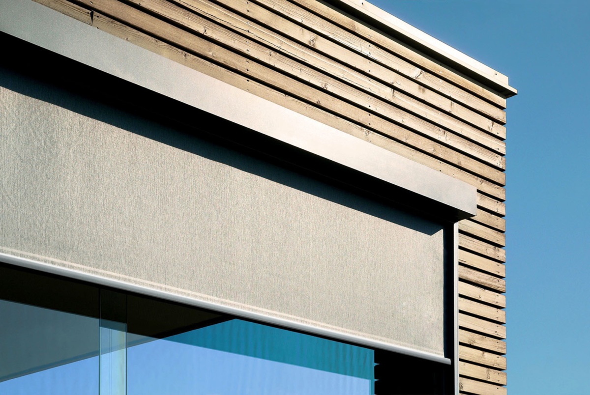 Preveč bleščanja? Izberite mednarodno nagrajeno slovensko senčilo