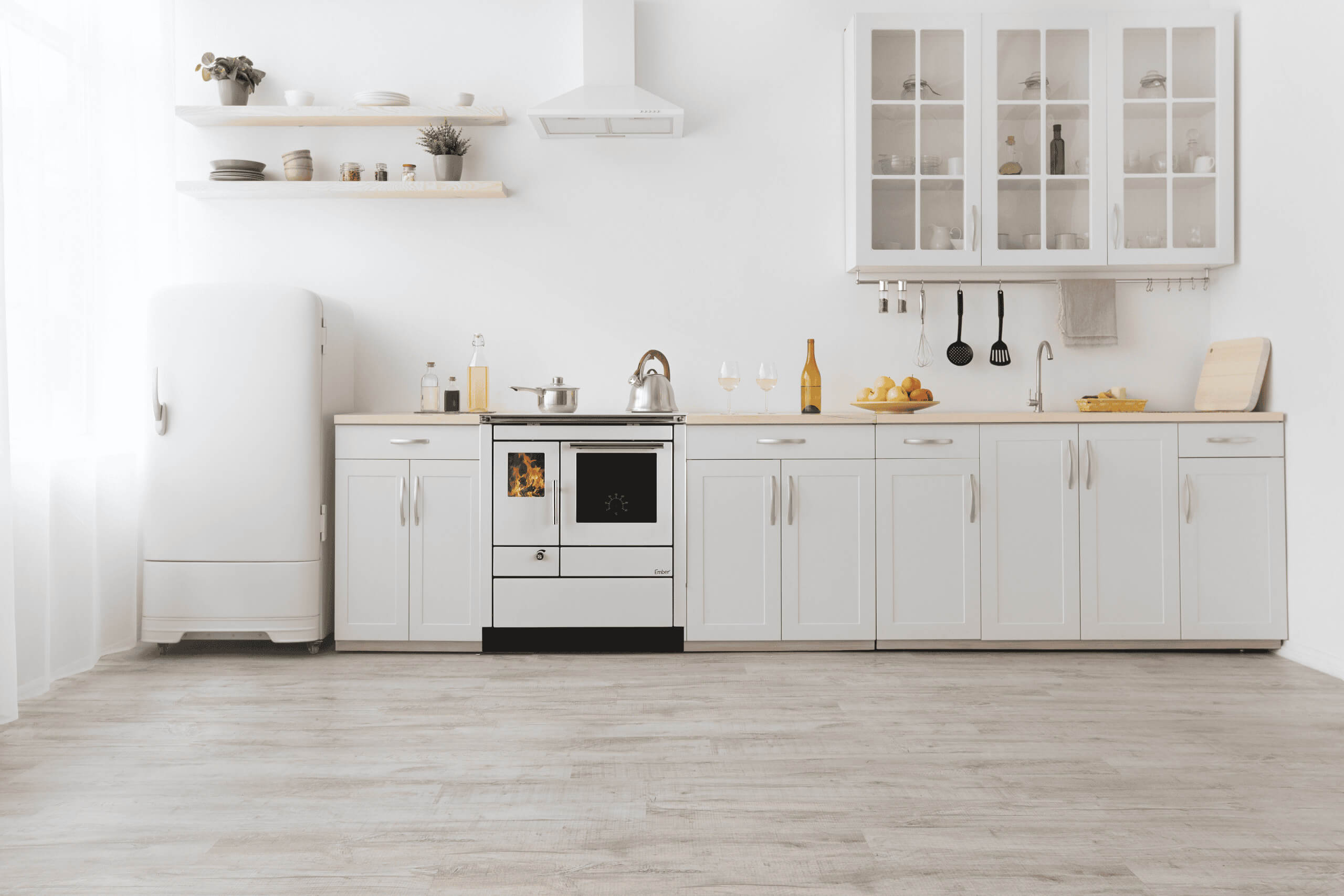 Kuhanje na drva: ko se združijo tradicija, okus in sodobno bivanje