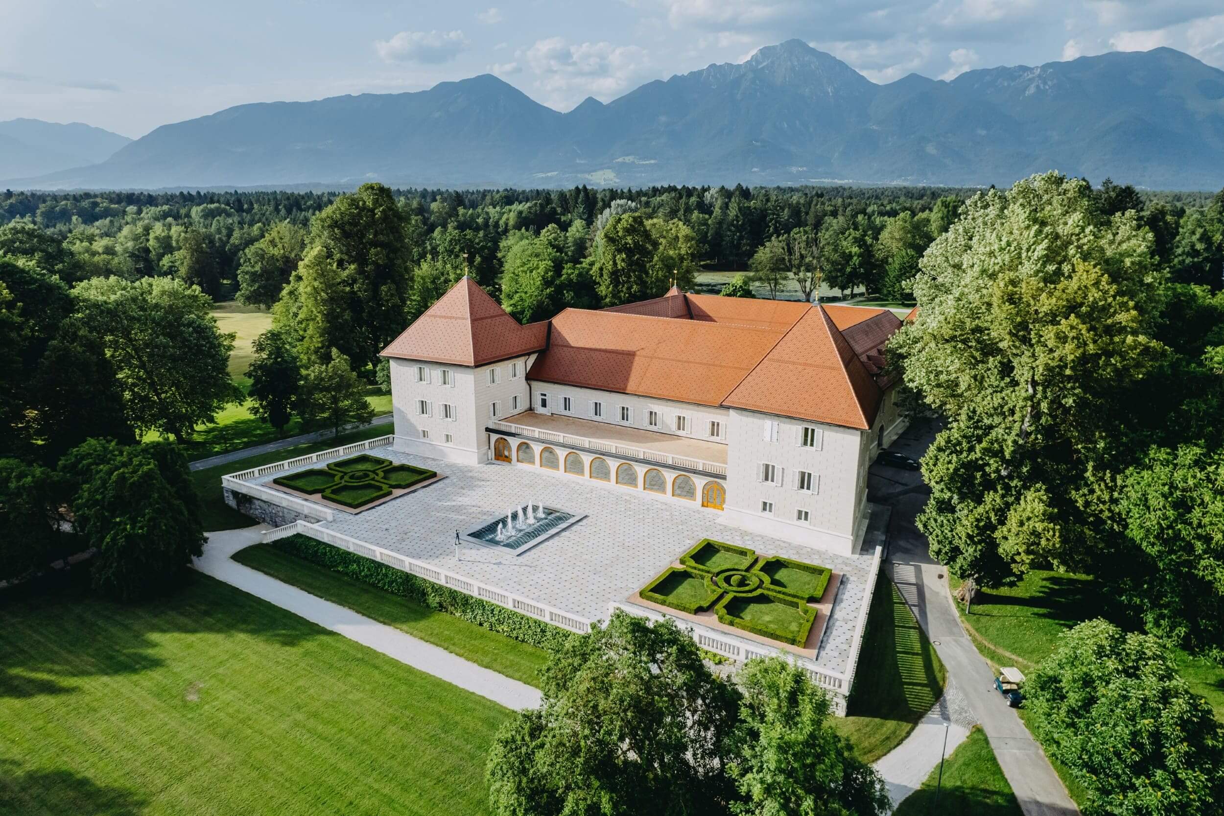 Mogočna posest Brdo pri Kranju