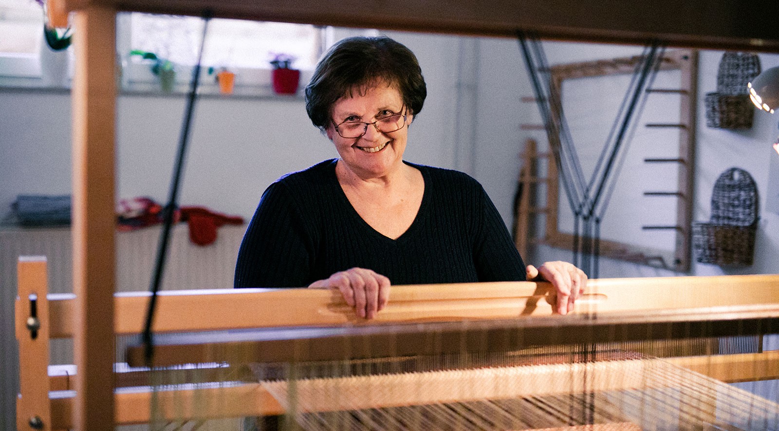 Lucija Tičar: Niti, ki tkejo zgodbe topline in domačnosti